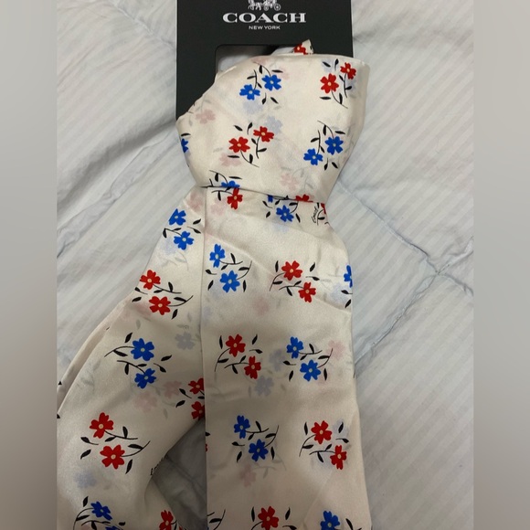 Coach New With Tags Cream Scarf old money quiet luxury pure silk - Picture 2 of 5